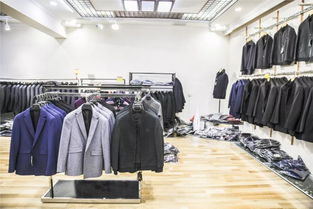 服裝工廠南遷促清倉，大興全場服飾50元起搶購熱潮